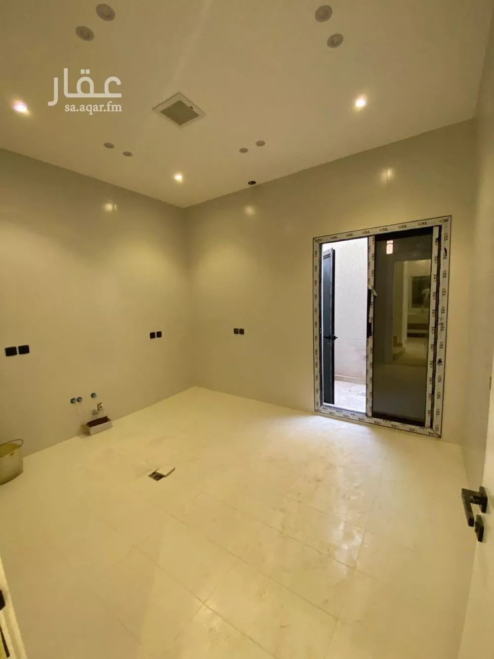 5 bedroom villa in Al Rimal 6