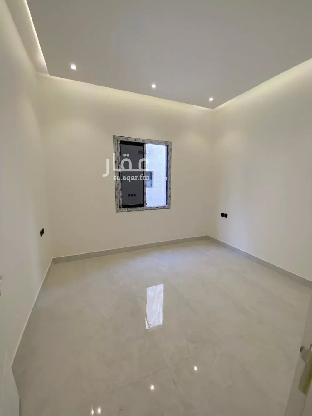 5 bedroom villa in Al Rimal 9