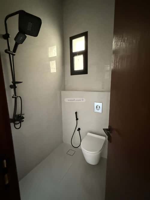 7 bedroom villa in Az Zomorod 1