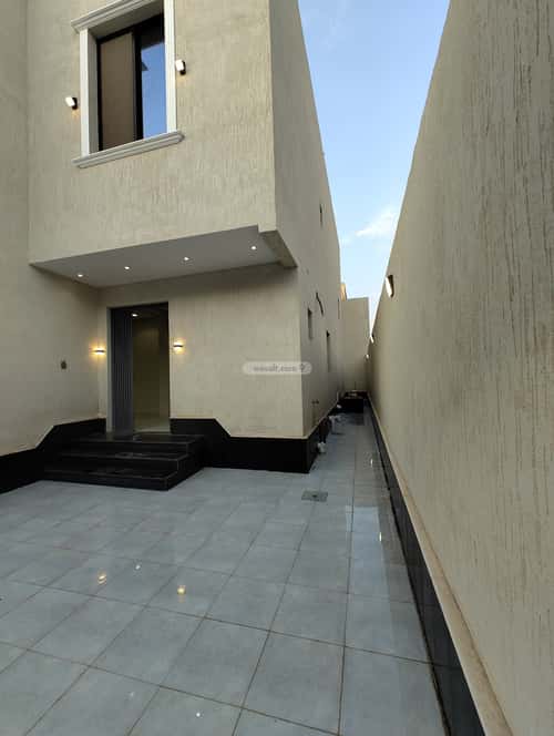 7 bedroom villa in Al Rahmaniyyah 2
