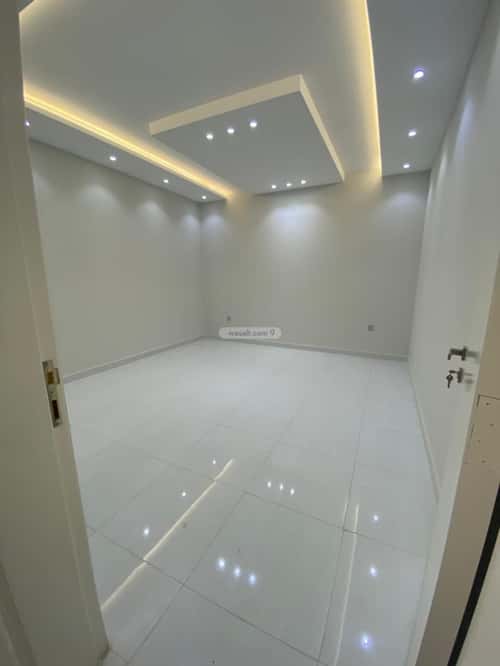 5 bedroom apartment in Ar Rayan 10