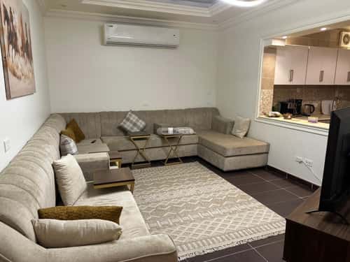 شقة 3 غرف في الروضة 4