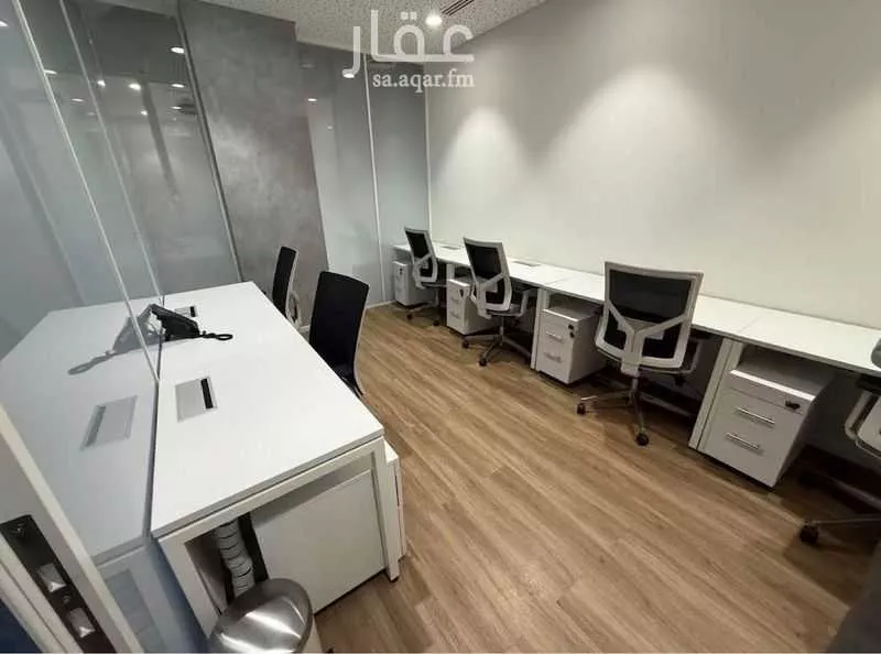 943 sqm building in Al Sahafah 7