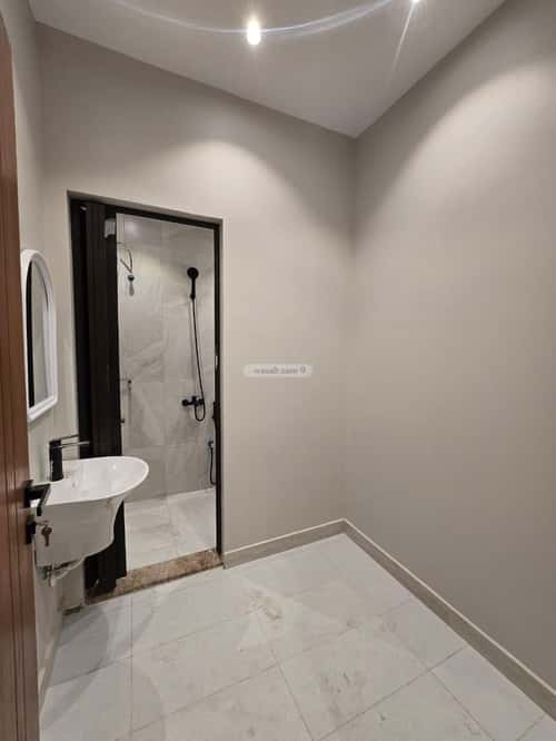 4 bedroom apartment in Al Marwa 14