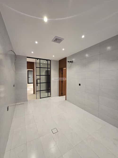 4 bedroom apartment in Al Marwa 8
