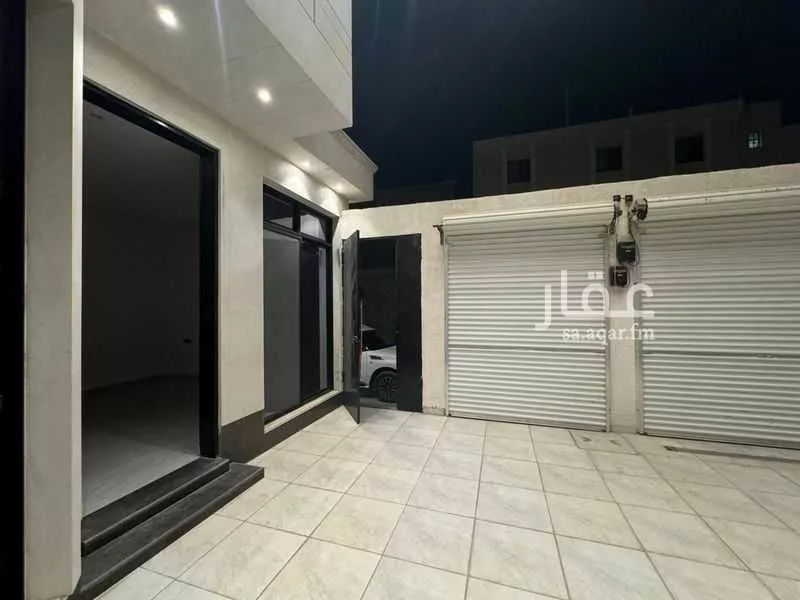 10 bedroom villa in Al Maizilah, Riyadh 15