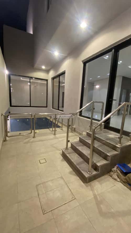 8 bedroom villa in Al Yaqout 4