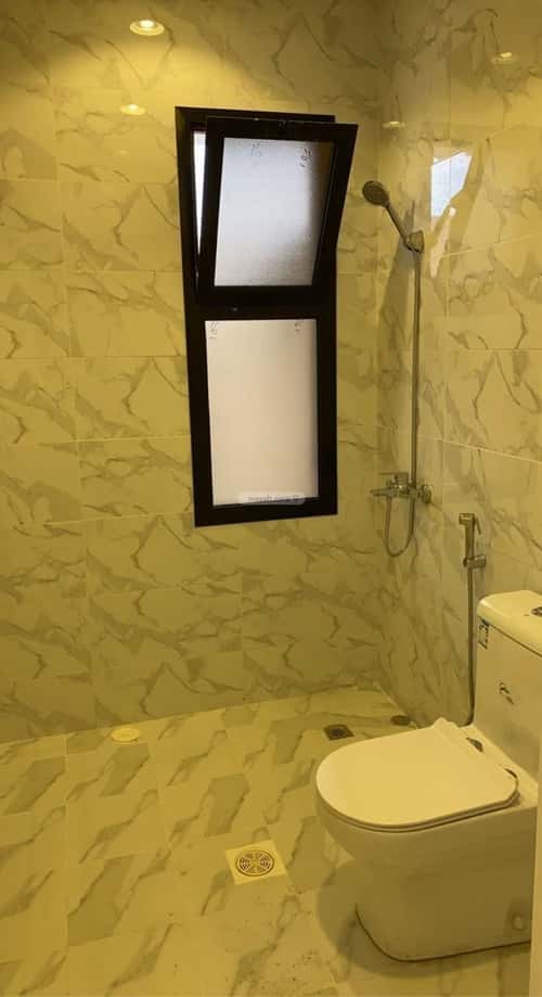 5 bedroom villa in Al Wafa 1