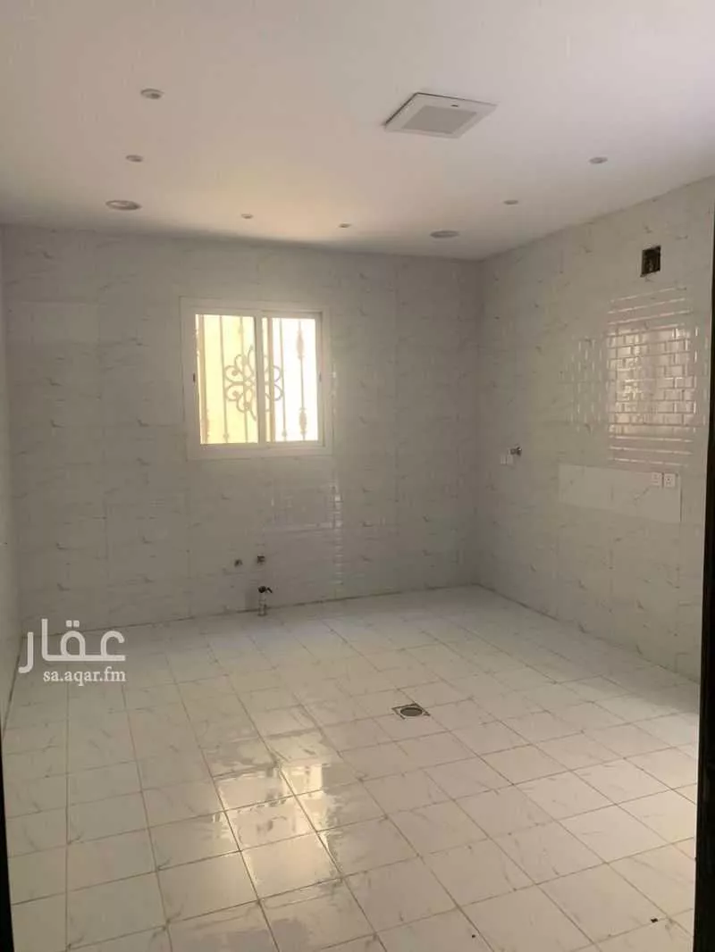 4 bedroom villa in Al Hazm 12