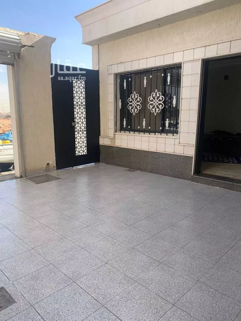 4 bedroom villa in Al Hazm 17