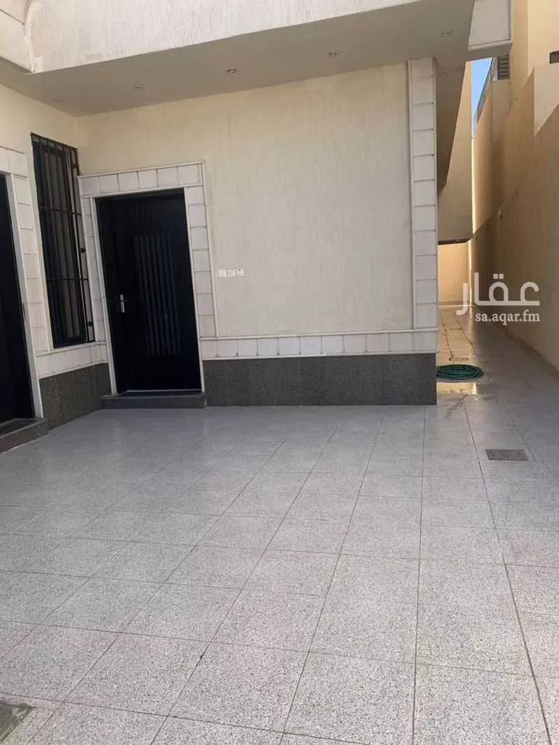 4 bedroom villa in Al Hazm 18