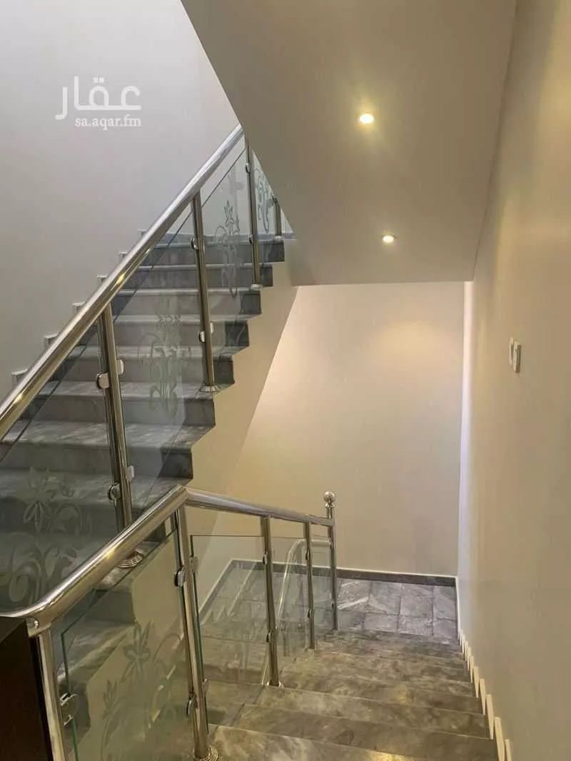 4 bedroom villa in Al Hazm 3
