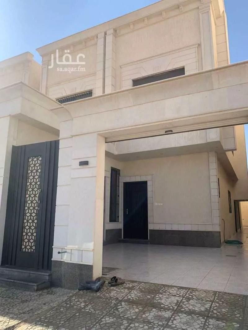 4 bedroom villa in Al Hazm 24