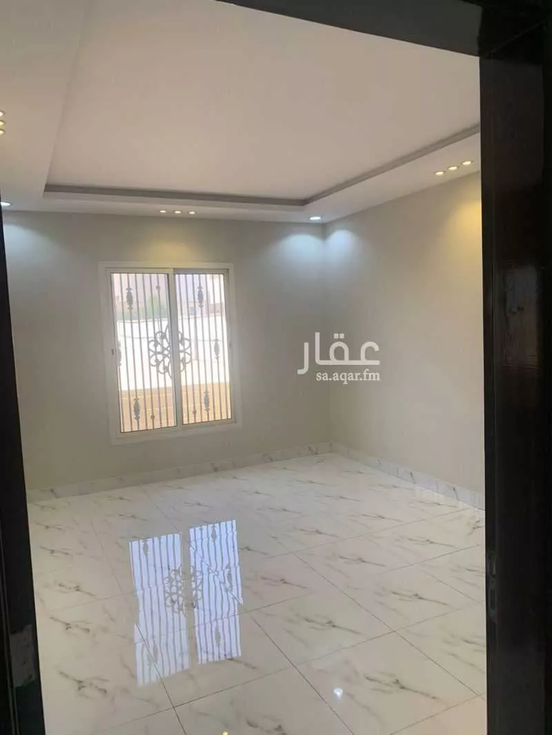 4 bedroom villa in Al Hazm 8