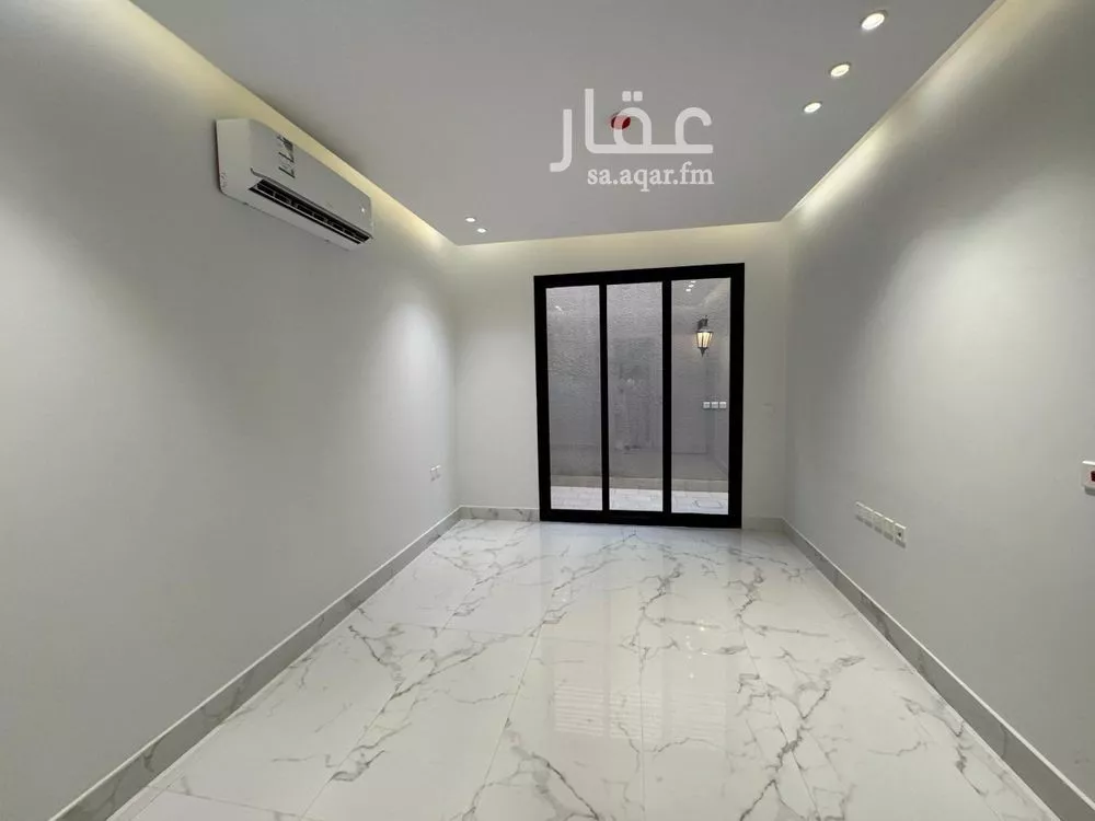 4 bedroom apartment in Al Ghadir 4