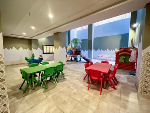 5 bedroom apartment in Al Salamah 5