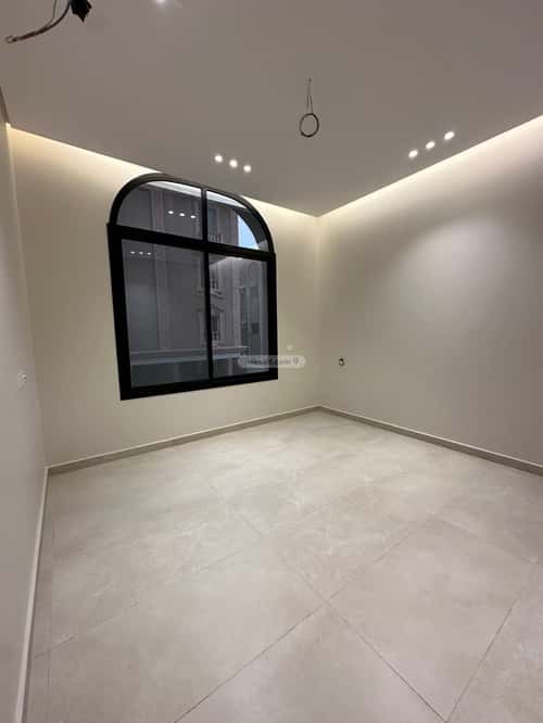 4 bedroom apartment in Al Rawdah 8