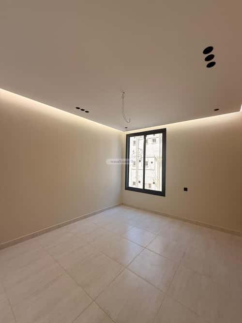 4 bedroom apartment in Al Rawdah 11