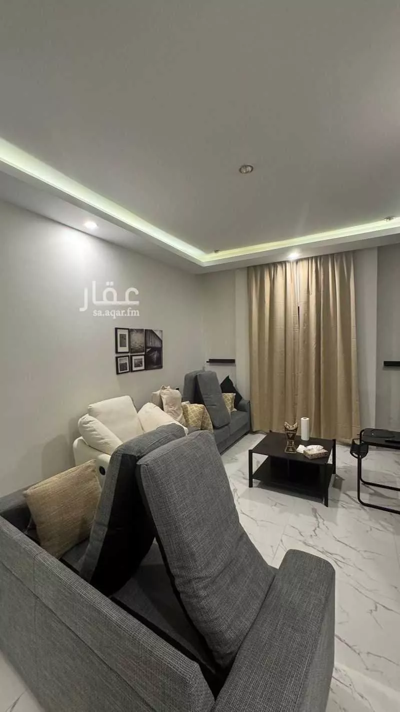 3 bedroom apartment in Al Malqa 5