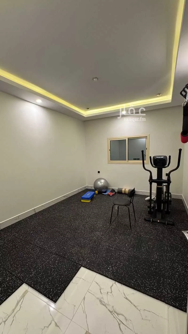 3 bedroom apartment in Al Malqa 8