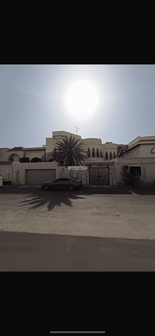 8 bedroom villa in Al Khalidiyyah 6