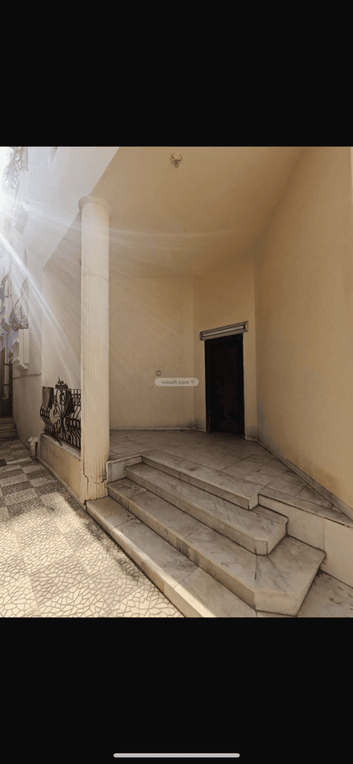 8 bedroom villa in Al Khalidiyyah 18