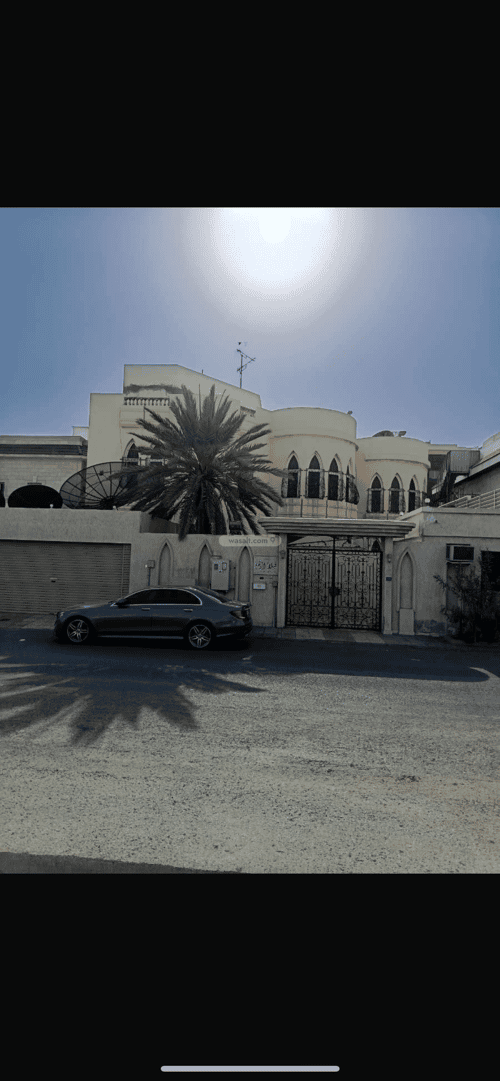 8 bedroom villa in Al Khalidiyyah 5
