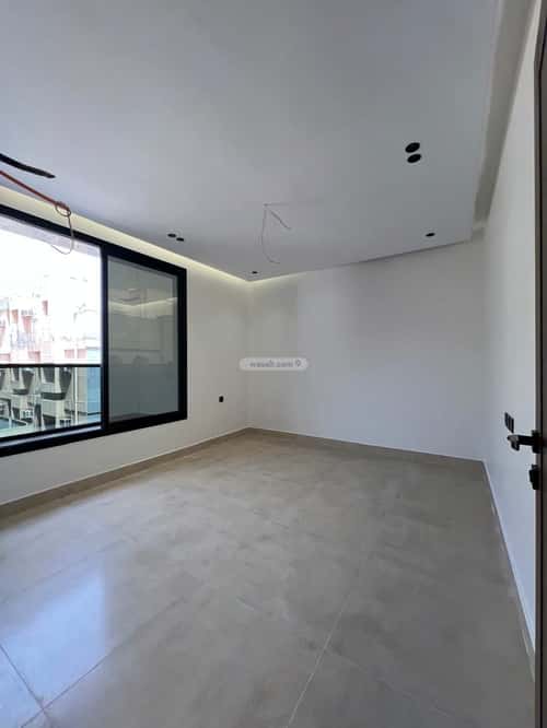 4 bedroom apartment in Al Rawdah 3