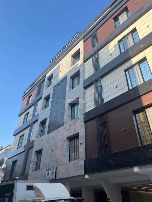 4 bedroom apartment in Al Rawdah 5