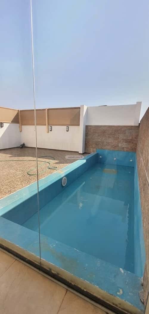 فيلا 8 غرف في الشراع 2