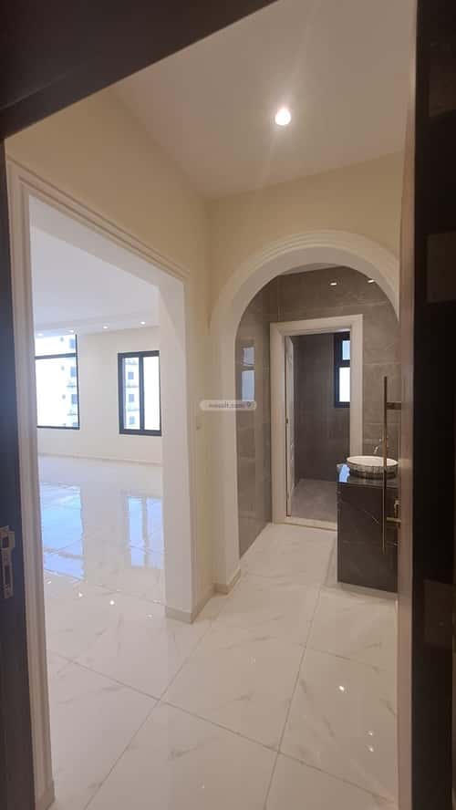 4 bedroom apartment in Al Salamah 3