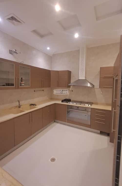 6 bedroom apartment in Al Rawdah 5