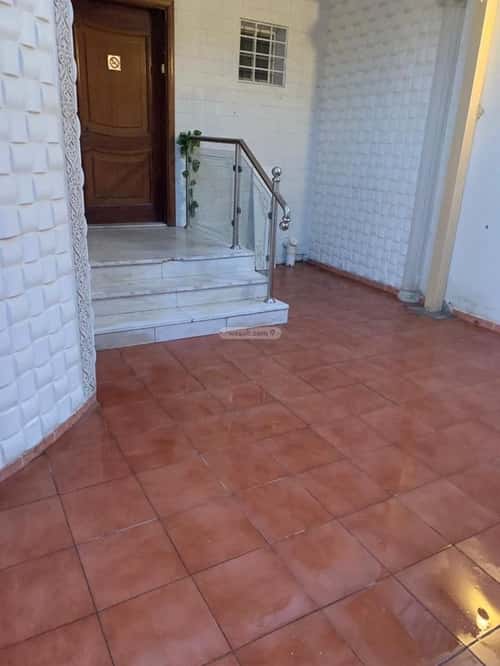 6 bedroom villa in Al Rabwa 16
