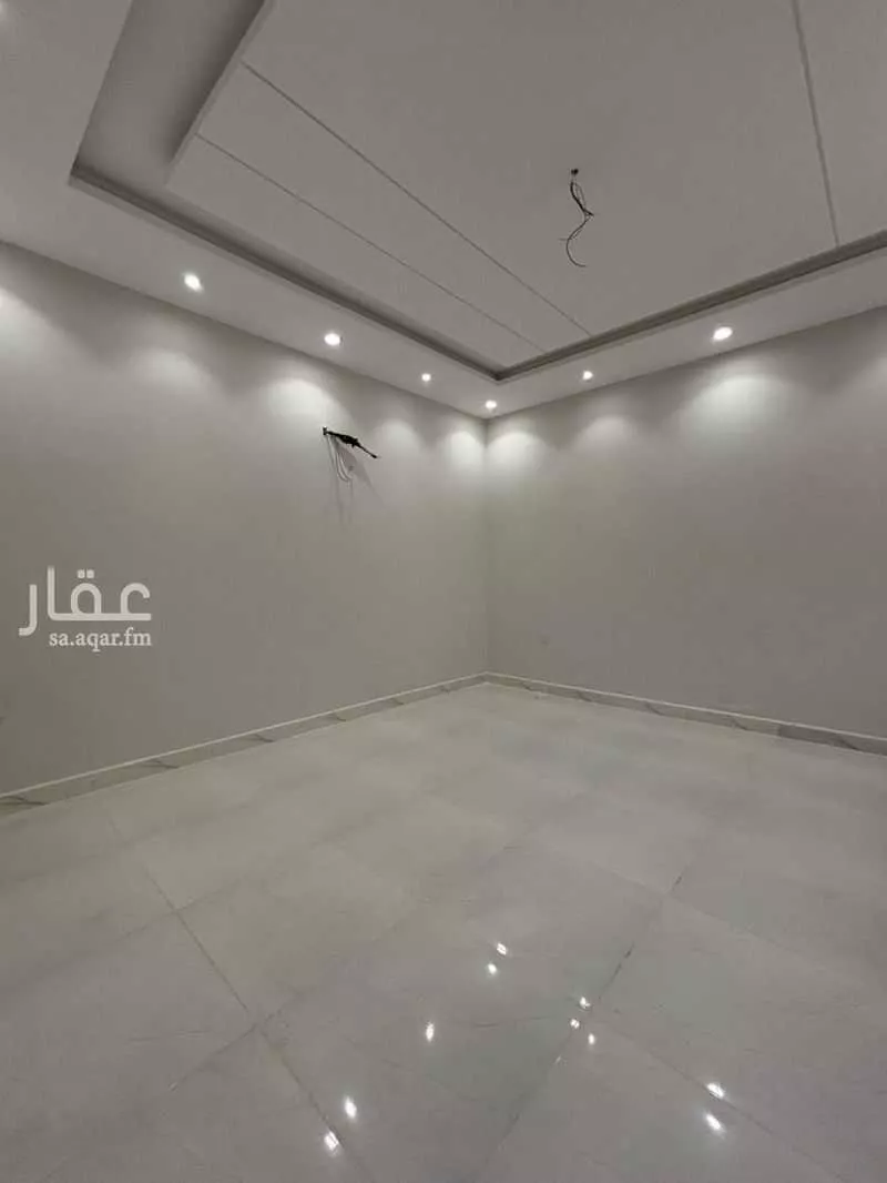 8 bedroom villa in Al Yaqout 16