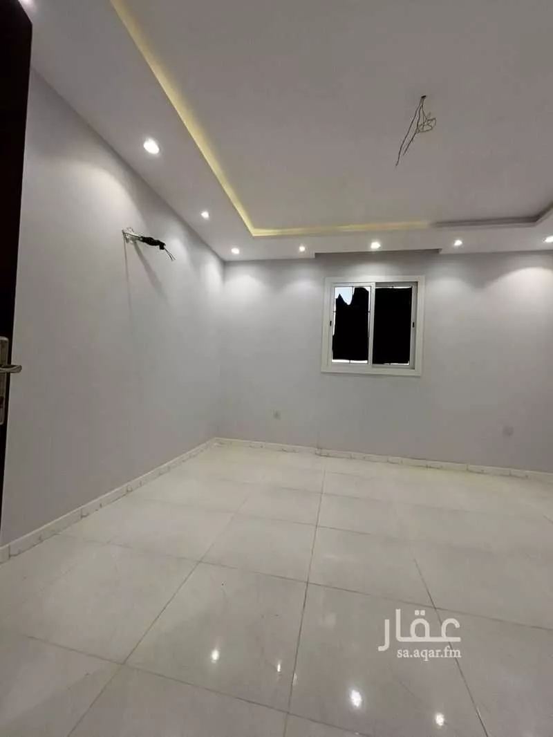 8 bedroom villa in Al Yaqout 23