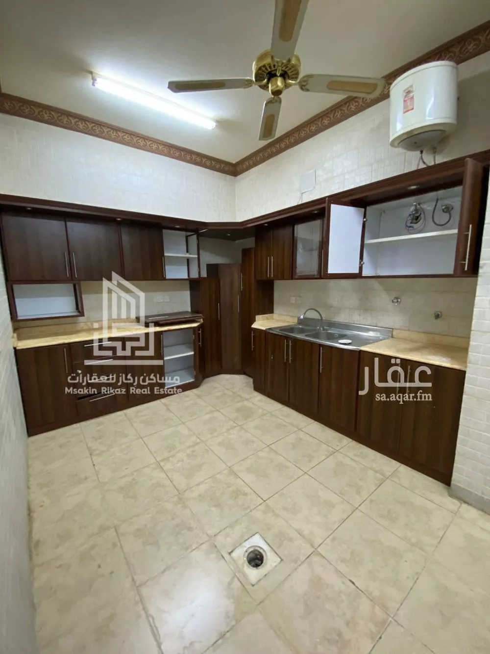 3 bedroom floor in Al Salam 7