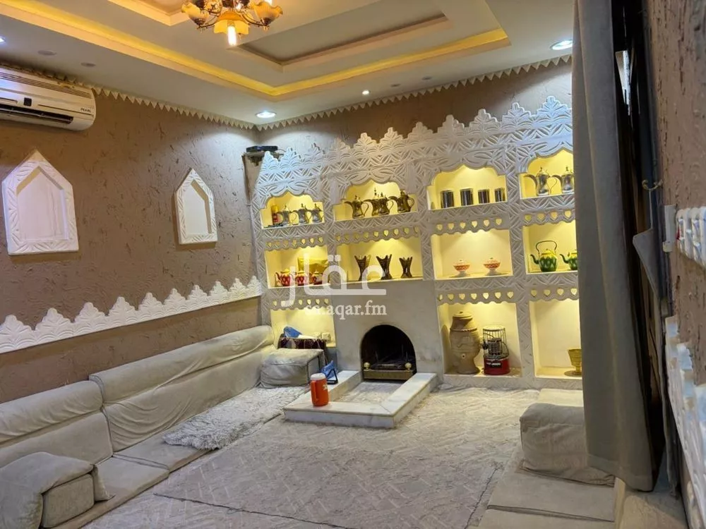 10 bedroom villa in Al Rimal 2