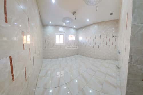 5 bedroom apartment in King Fahd 1