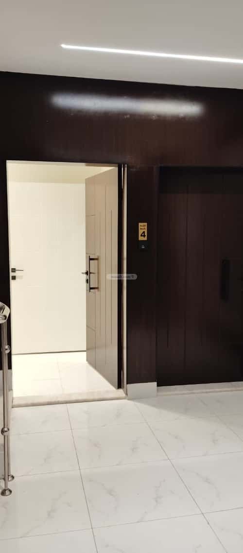 5 bedroom apartment in Batha Quraysh 2