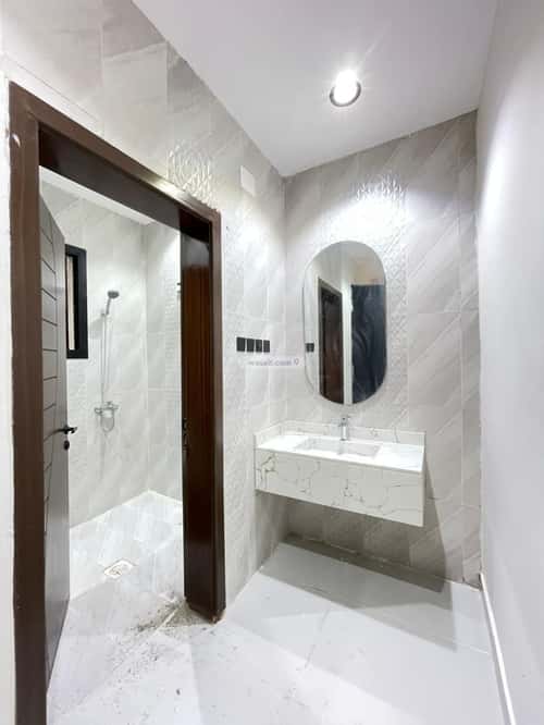 7 bedroom villa in Al Ukayshiyyah 1