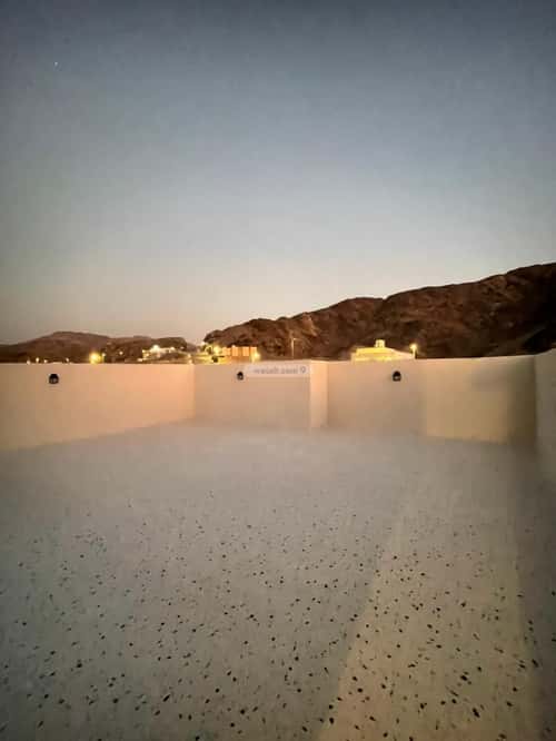 7 bedroom villa in Al Ukayshiyyah 3
