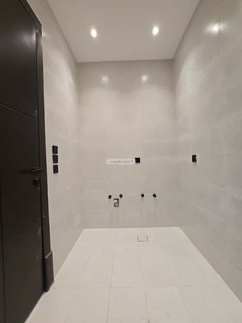 9 bedroom villa in Al Qashashiyah Al Jadid 3