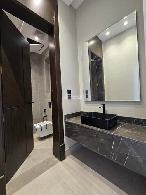 9 bedroom villa in Al Qashashiyah Al Jadid 17