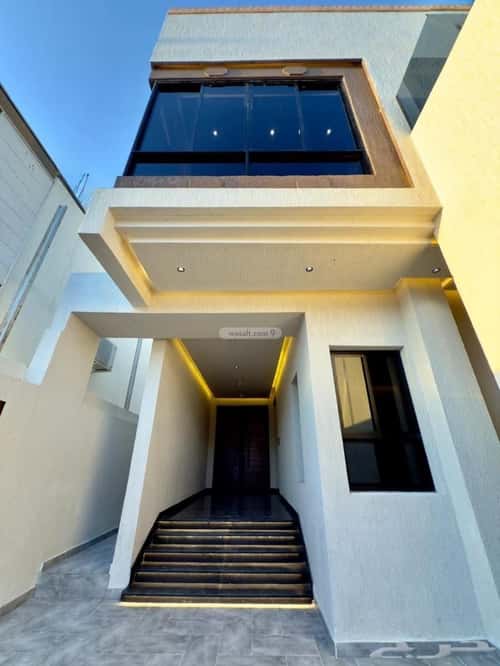 7 bedroom villa in Al Hajlah Al Jadid 2