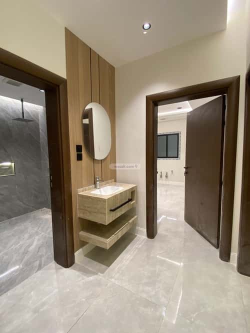 8 bedroom villa in Al Ukayshiyyah 5