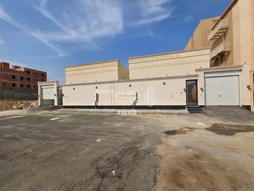 6 bedroom villa in Al Shamiyah Al Jadid 1