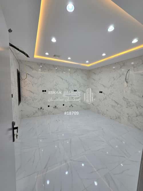 6 bedroom villa in Al Shamiyah Al Jadid 4