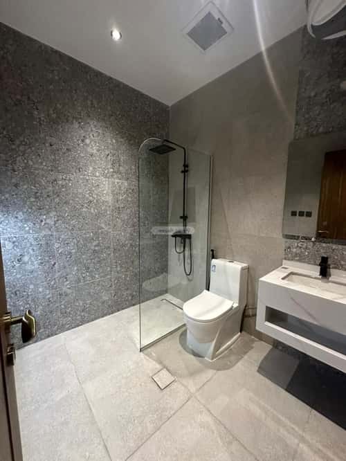 4 bedroom apartment in King Fahd 2