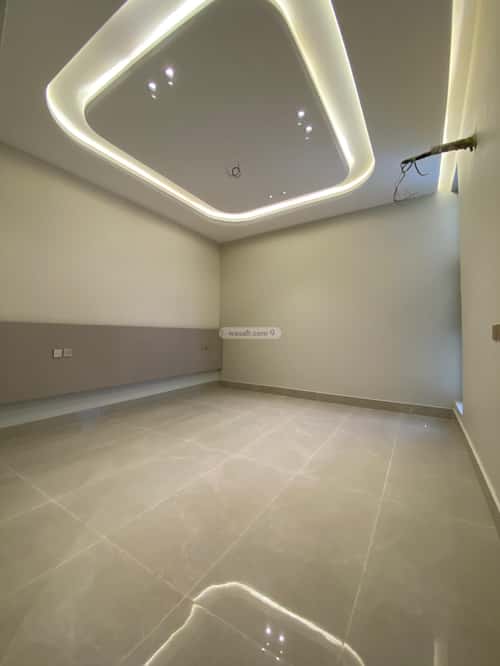 8 bedroom villa in Al Awali 18