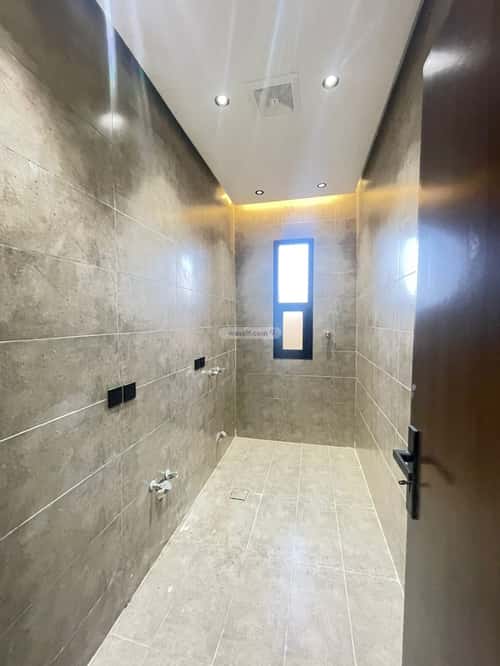 9 bedroom villa in Al Ukayshiyyah 4